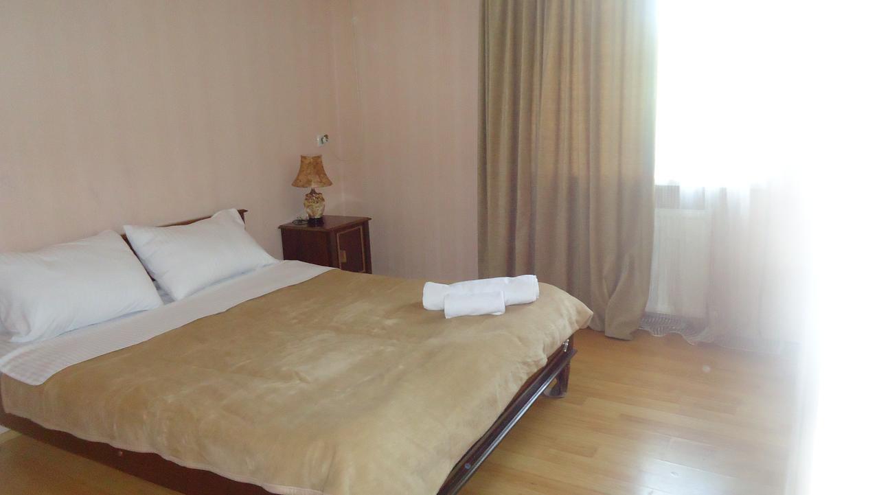 Hotel Georgia 哥里 外观 照片